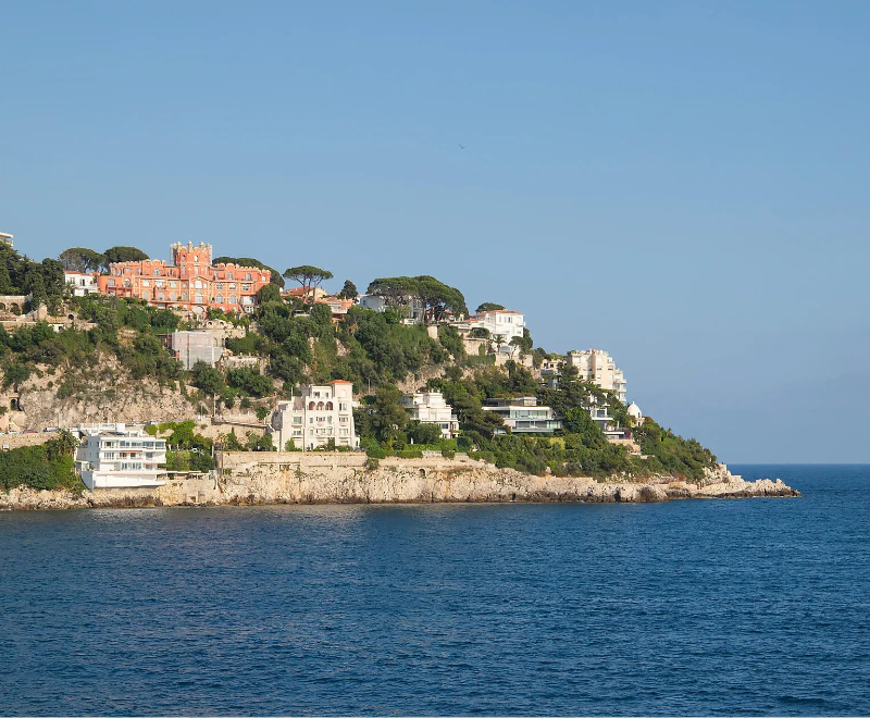 バルセロナ発/ニース着|リビエラからコルシカへ 6日間