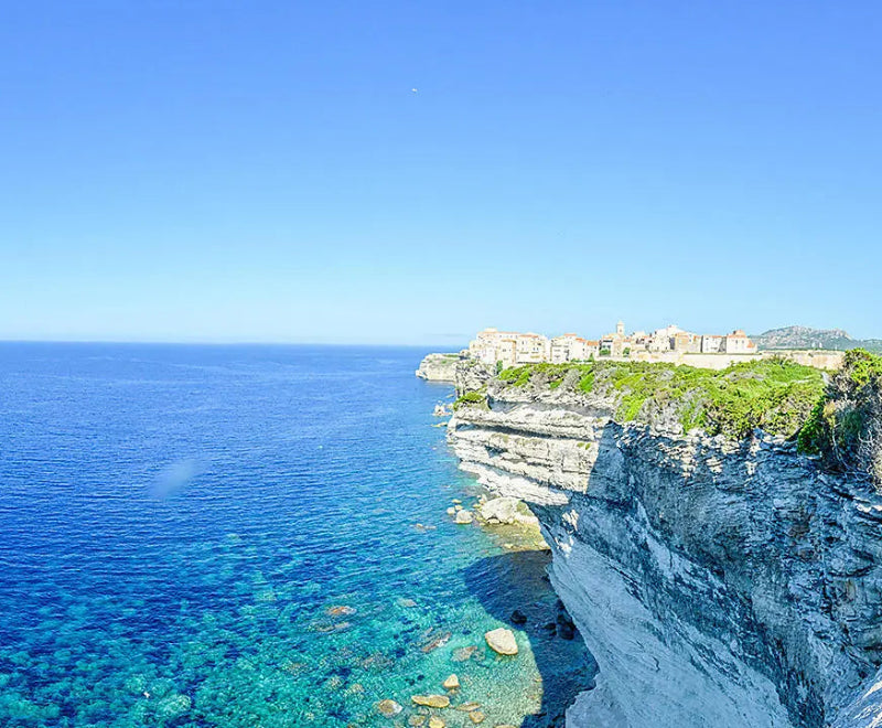 ニース発/リボルノ着| 秋のコートダジュールとイタリアン リビエラ、コルシカ島 6日間