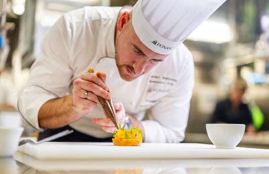洋上の美食外交：Club des Chefs des Chefsとの提携を発表