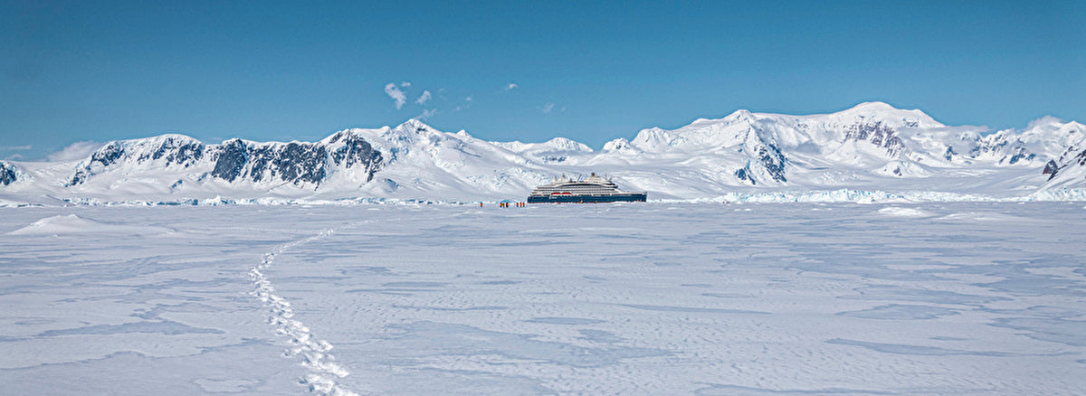 残室僅か！日本人ガイド乗船 砕氷船ル コマンダン シャルコー南極クルーズ