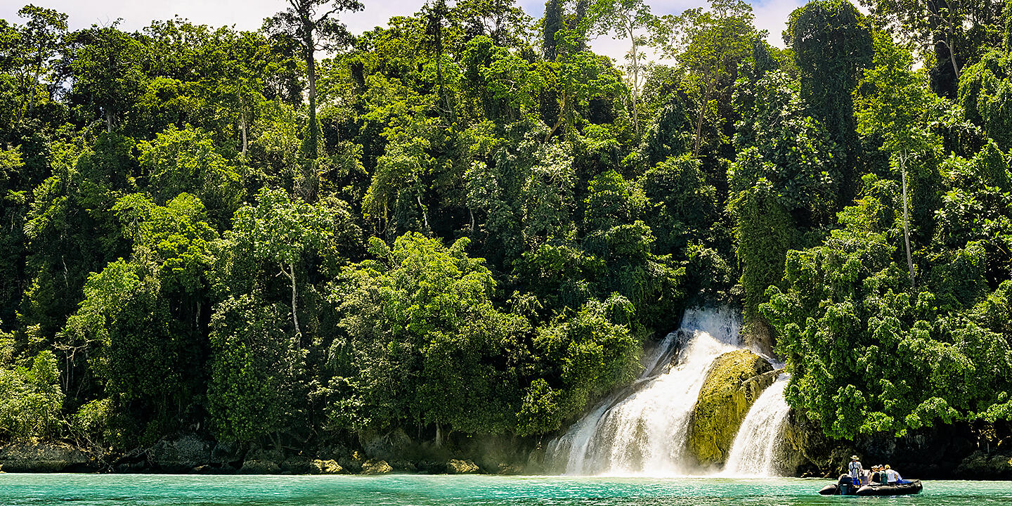 ダーウィン発 / ケアンズ着｜ニューギニア島周遊クルーズ 17日間