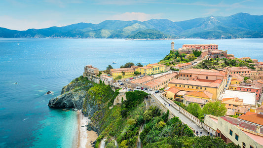 ニース発 / チビタベッキア着｜春の地中海クルーズ  6日間